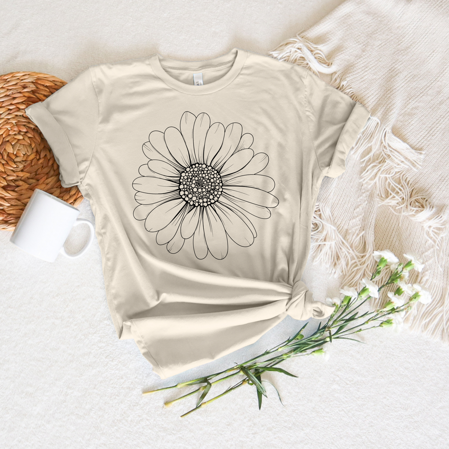 Daisy Outline Tee - Stitch Squad Co