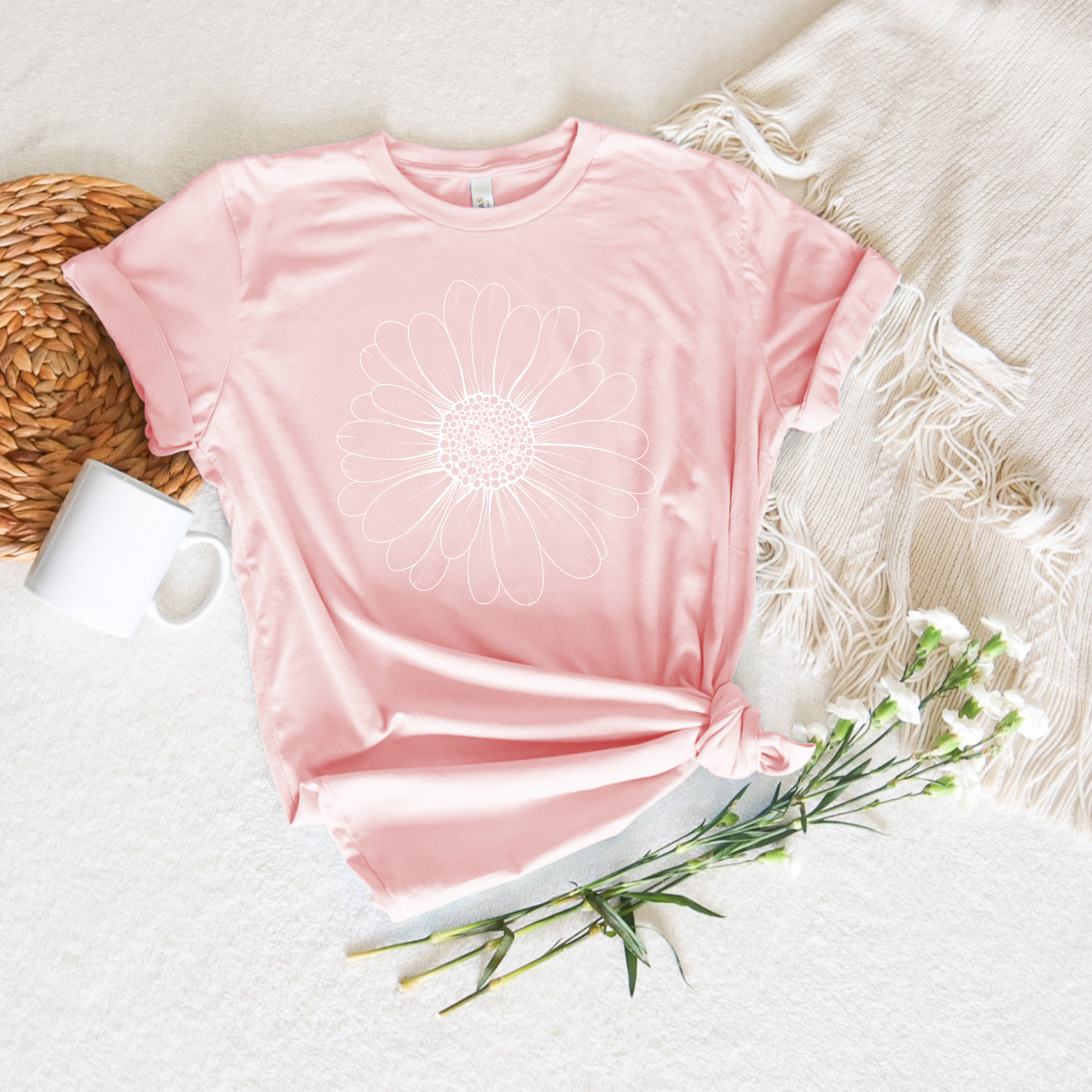 Daisy Outline Tee - Stitch Squad Co